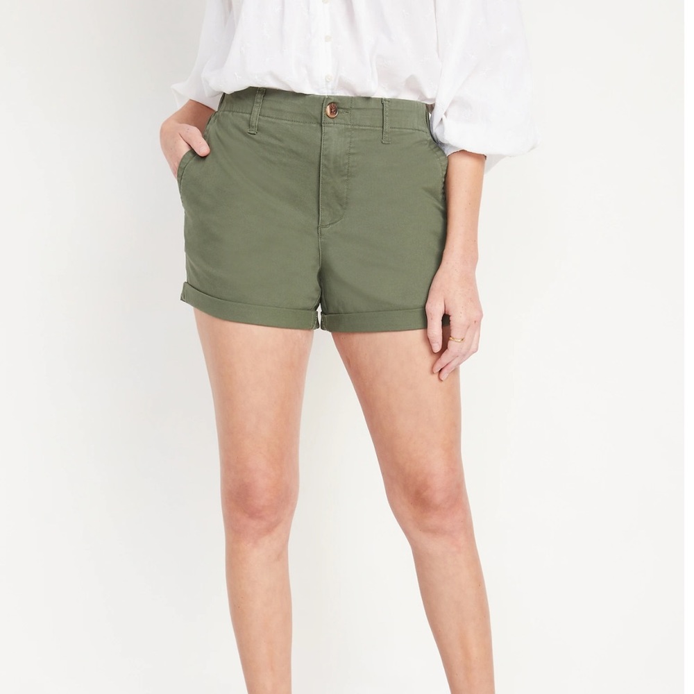 Old Navy High-Waisted Pull On Chino Shorts